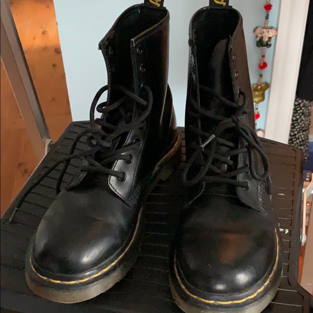 Black Doc Martens 1460